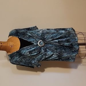 Essentials Top 2x Green Black and silver